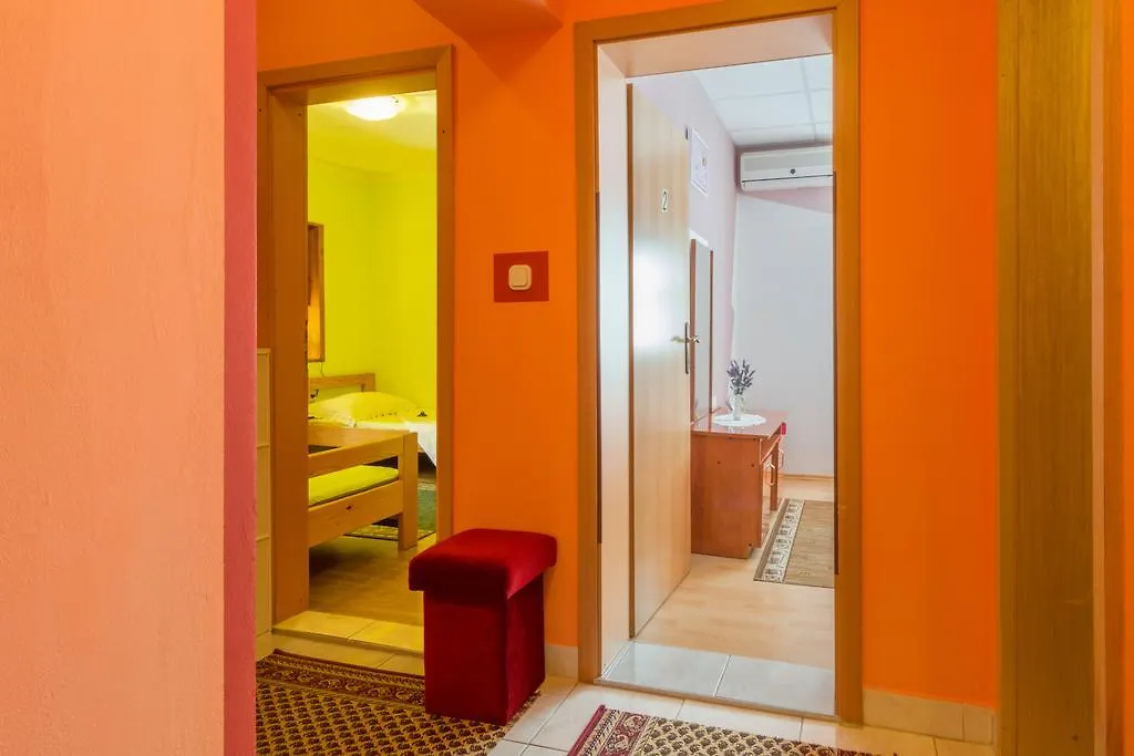 Apartment Danica Maslenica