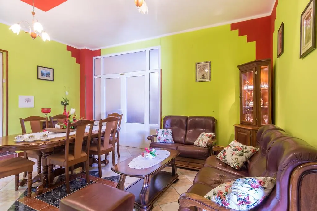 Apartment Danica Maslenica
